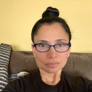 Meet your Posher, Stella